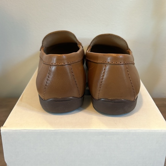 Like New! Brown’s Flats - Picture 6 of 6